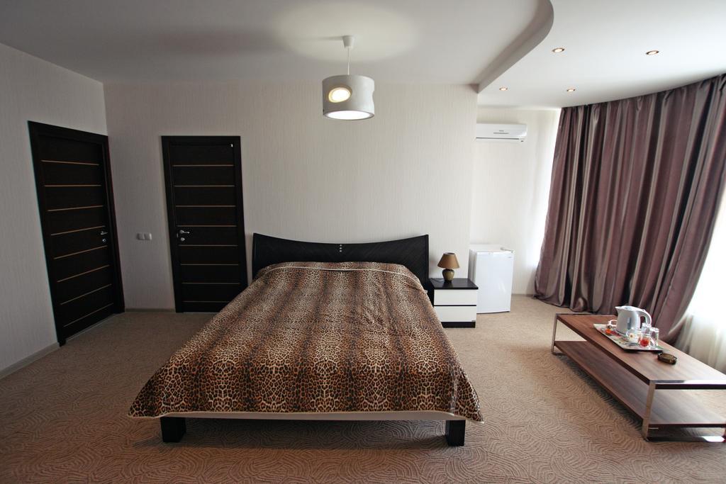 Mini Hotel In Observatorniy Oldenburg Ruang foto